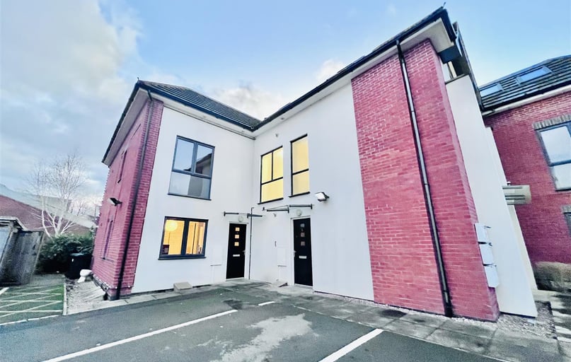 Loughborough Road, West Bridgford, Nottingham - Image 1